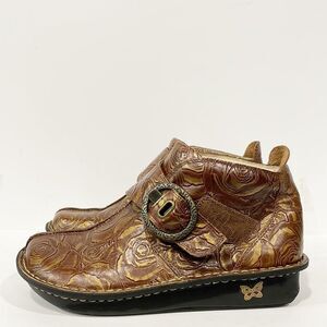 Alegria by PG Lite Shoes Brown Caiti‎ Floral Embossed Leather Ankle Bootie Sz 6